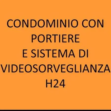 Miranda Nel Cuore Del Vomero Appartement