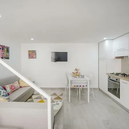 Apartamento Miranda Nel Cuore Del Vomero *