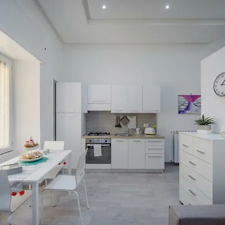 Miranda Nel Cuore Del Vomero Nápoles