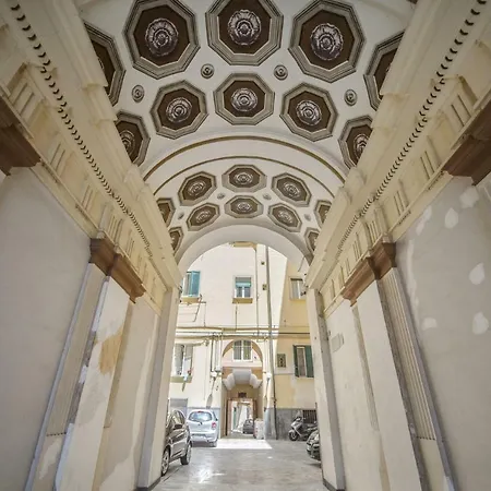 Miranda Nel Cuore Del Vomero Nápoles