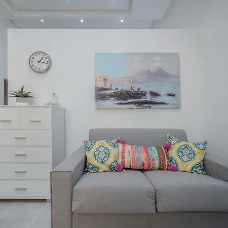 Miranda Nel Cuore Del Vomero * Nápoles