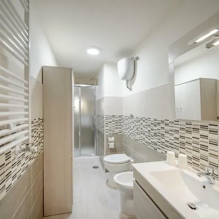 Miranda Nel Cuore Del Vomero Apartamento Nápoles