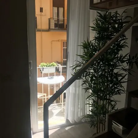 Miranda Nel Cuore Del Vomero * Nápoles